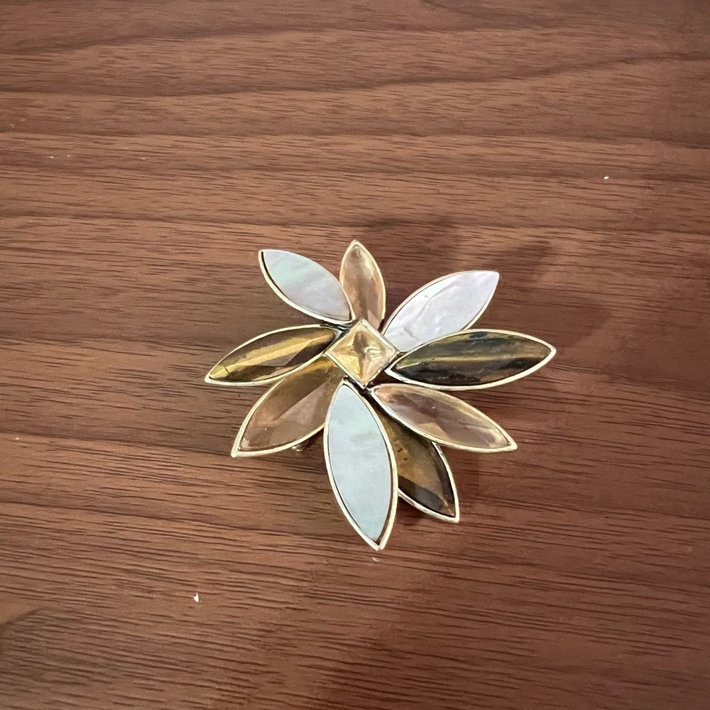 Faux stone brooch.